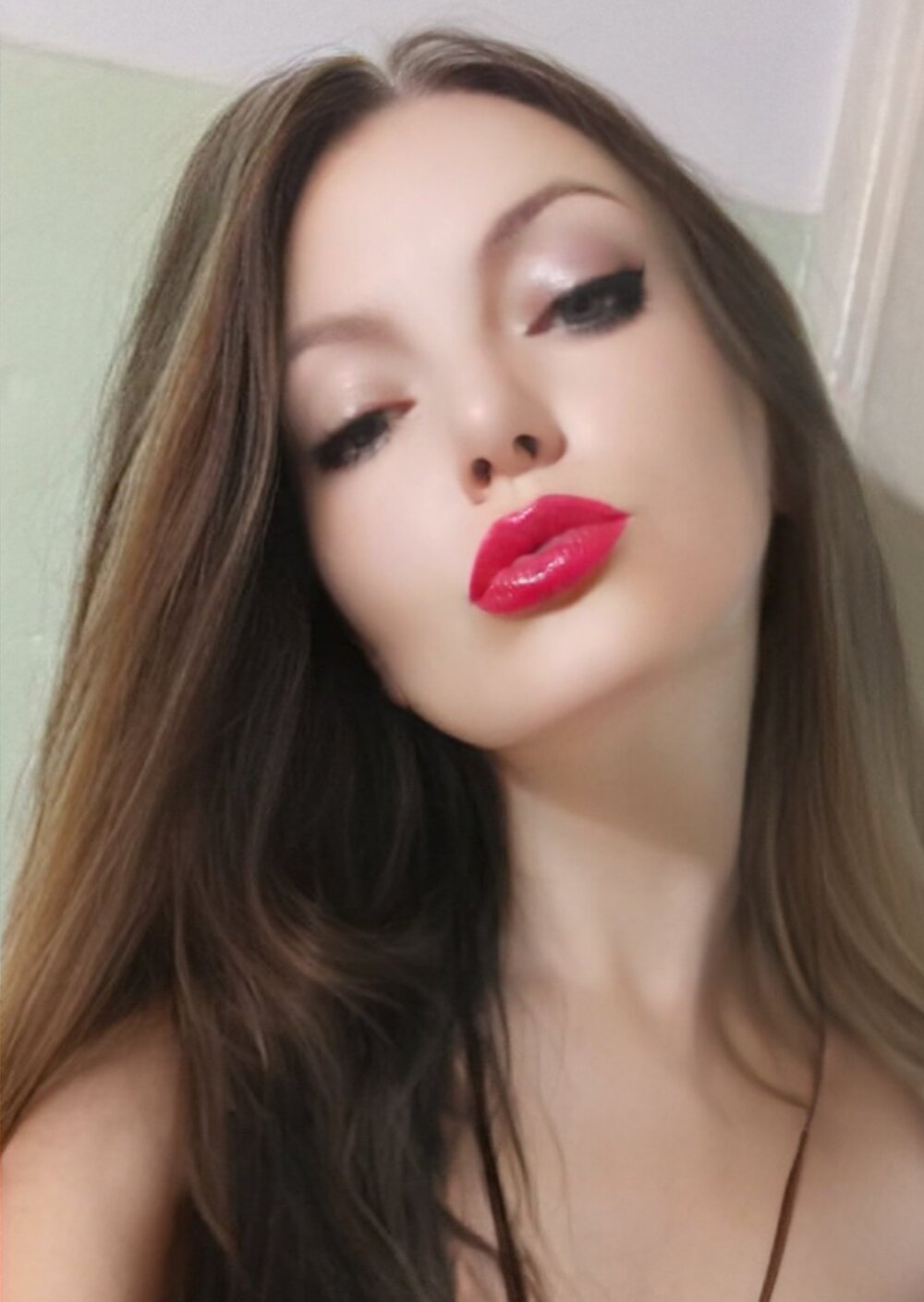 FainaG_Meow's Offline Chat Room