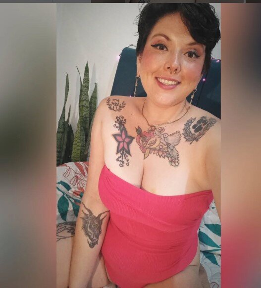 Your_f8ck1ng_queen