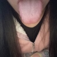 chicasexyhot7's Offline Chat Room