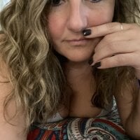 BigTitMilf13's Offline Chat Room