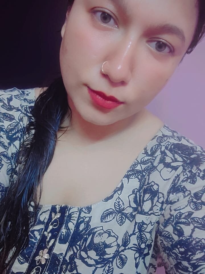 hornyzara123's Offline Chat Room