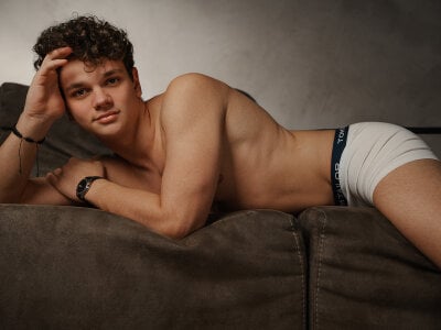 TylerMint Male White Live Webcam Sex
