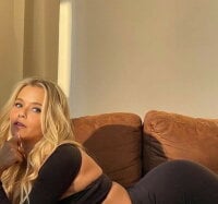 hugenicecock7979's webcam live show