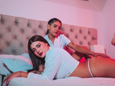 AndreaAndKarina - athletic