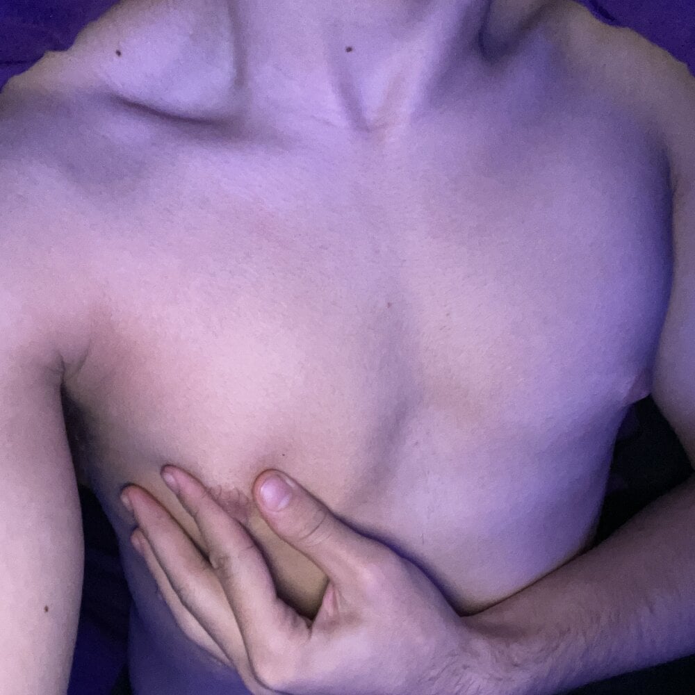 Barely18baby profile