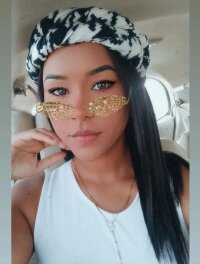 ambar_dance's Offline Chat Room