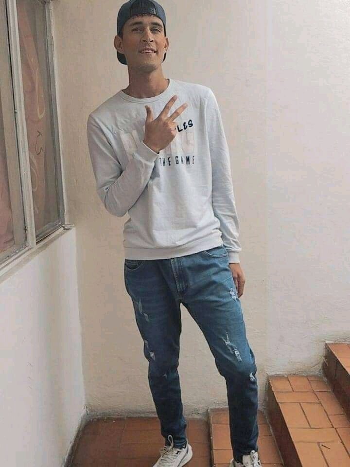 Avelics' Offline XXX Chat