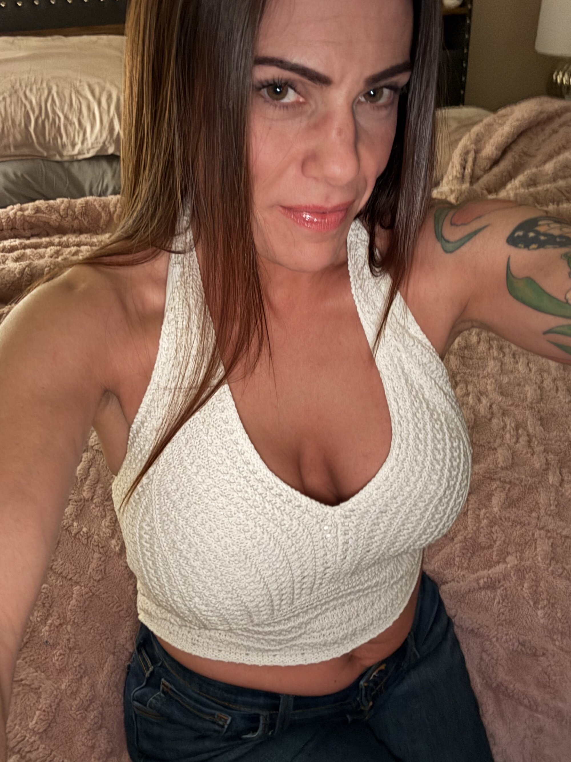 BustyBabe143143