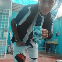 Ojitosbrrr's webcam live show