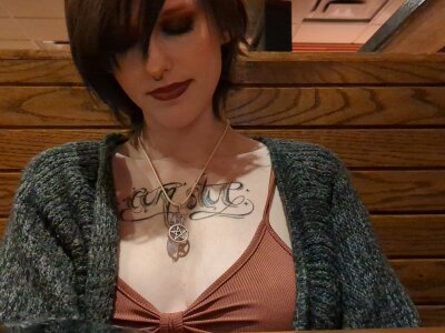 ill-kitten from stripchat