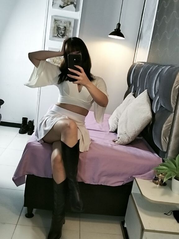 onaircams.com lovequinn_mjs livesex profile in some-place-on-earth cams