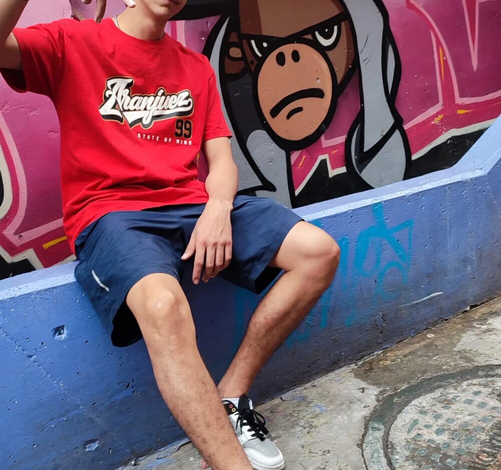 Santyslim99's Offline XXX Chat