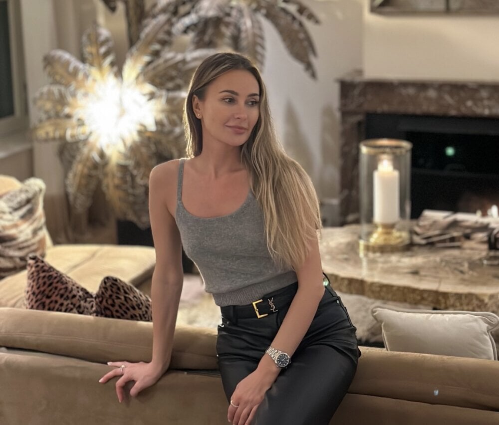 elivecams.com virellla livesex profile in small-tits cams