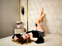 Iris_Klinton's Offline XXX Chat