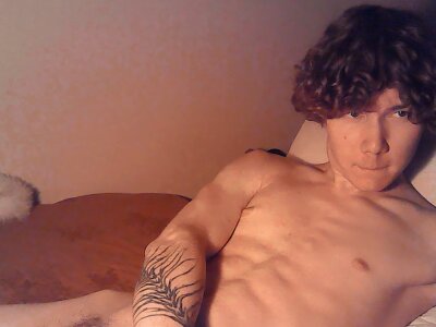 bestieliam from stripchat