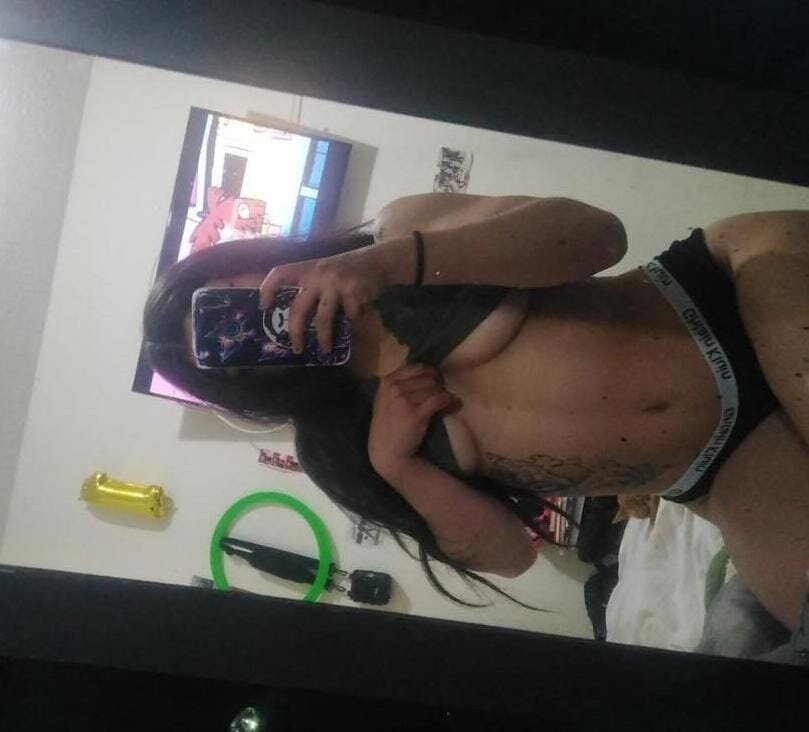 Dakota_Devons