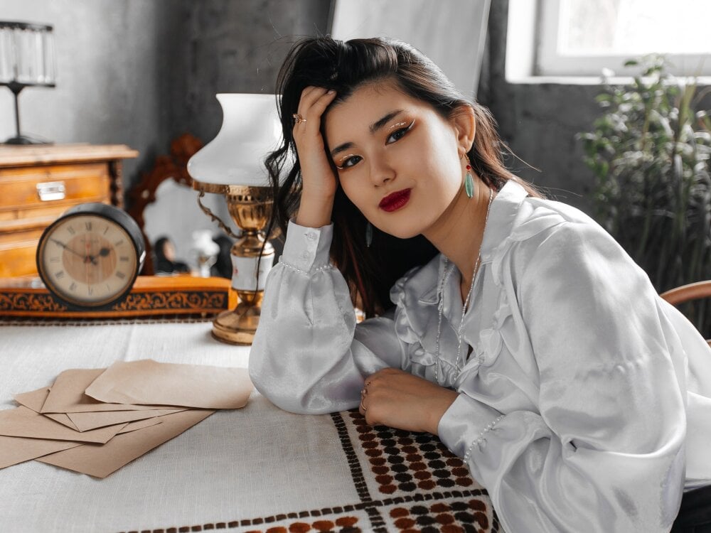 Live sex webcam photo for AnneTLi #289946871