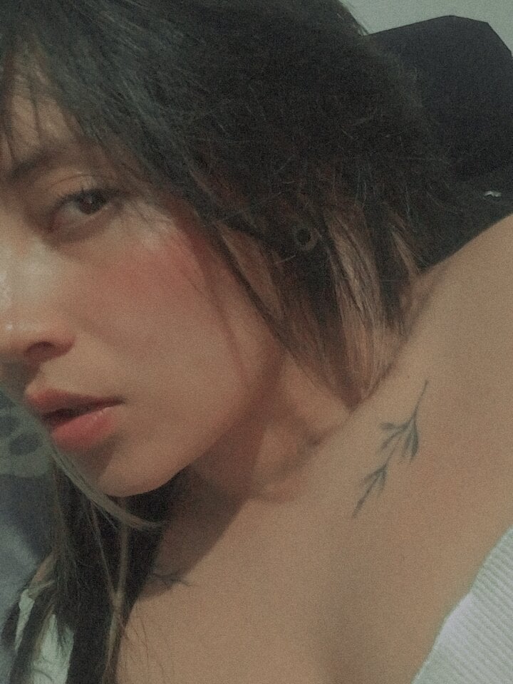 _Zoe_moon_ profile