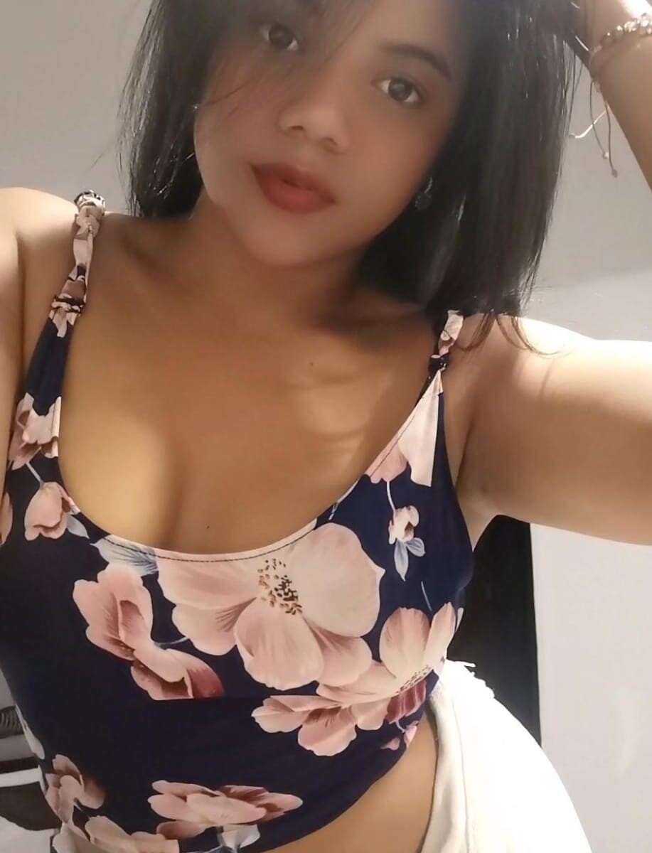 veronica_brunette profile