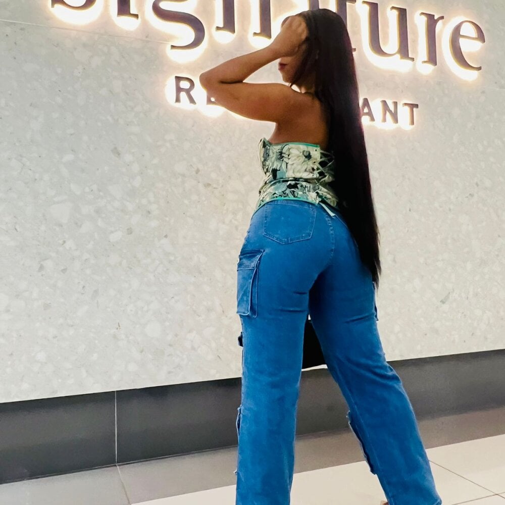 pornos.live amarachii livesex profile in romaniagmt2 cams