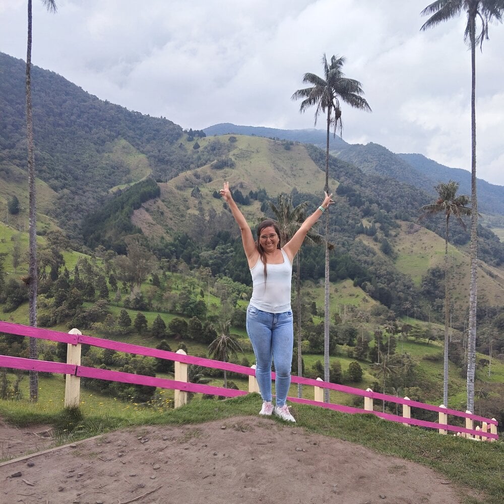 elivecams.com laley2702 livesex profile in colombia-co cams