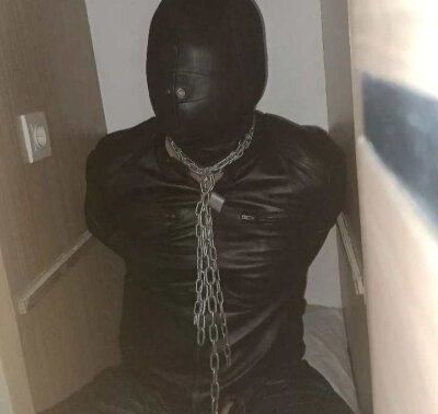 Leather_gay_bondage - Stripchat Boy 