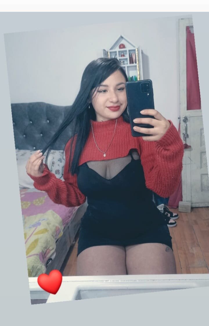 Violet_Evans07