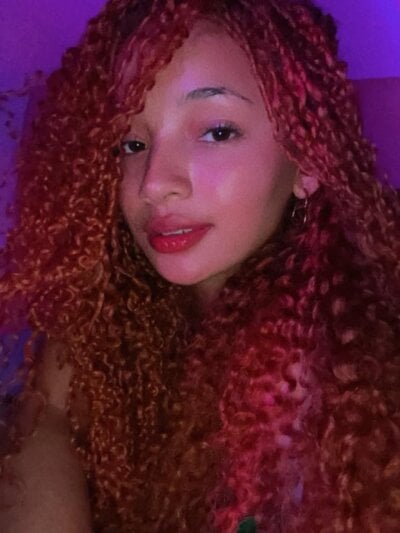 _lindapynk_ Live Cam on StripChat and RICams