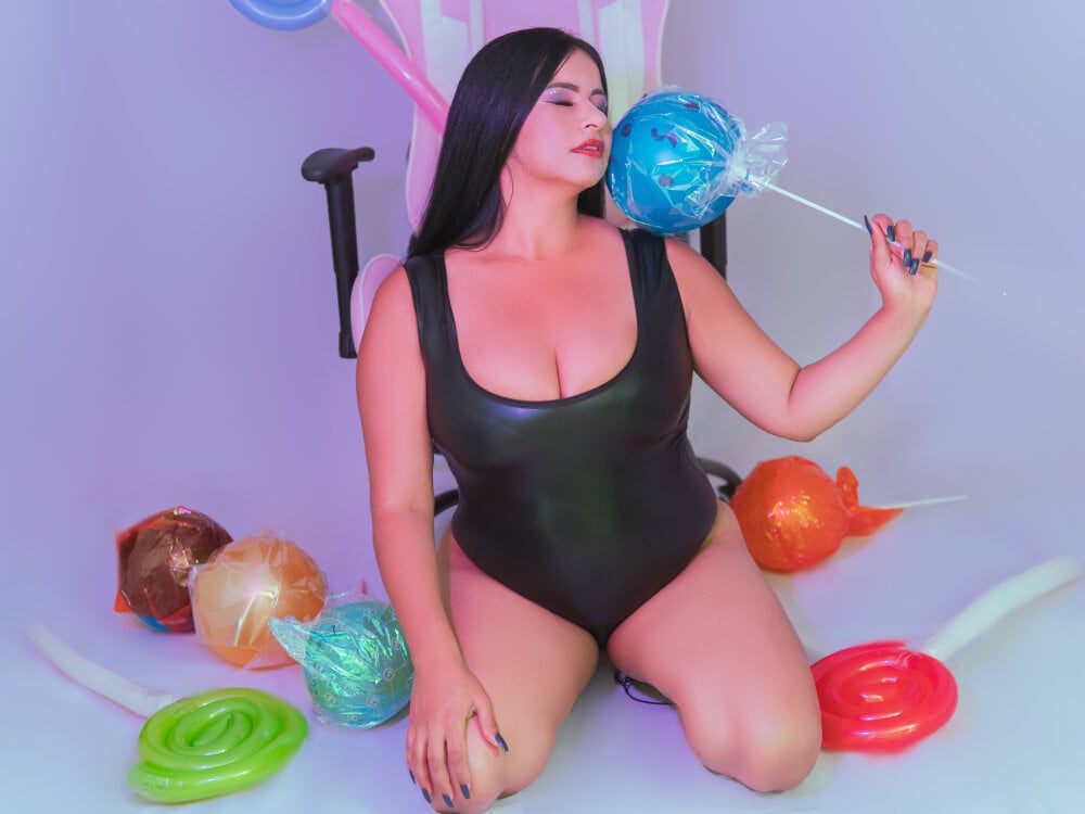 AdelaBrown profile
