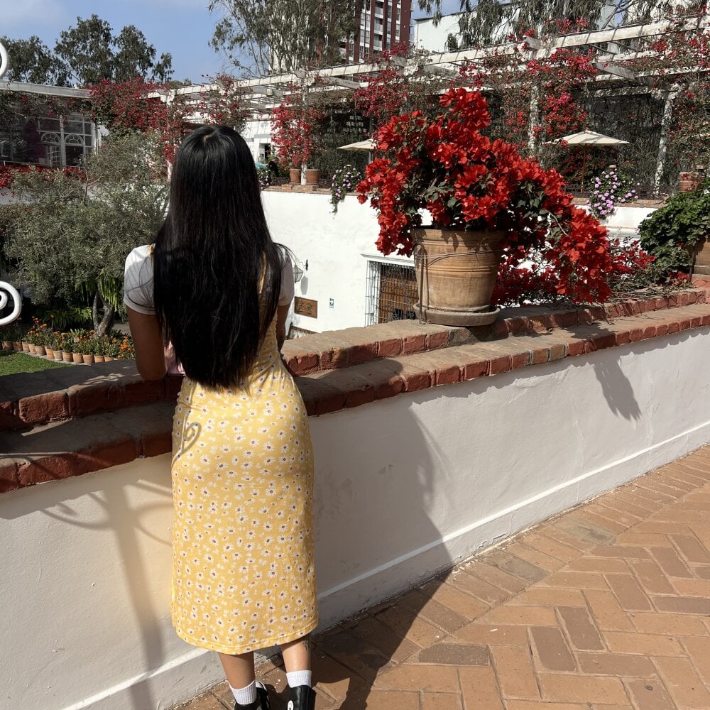 onaircams.com maca_ livesex profile in bisexual cams