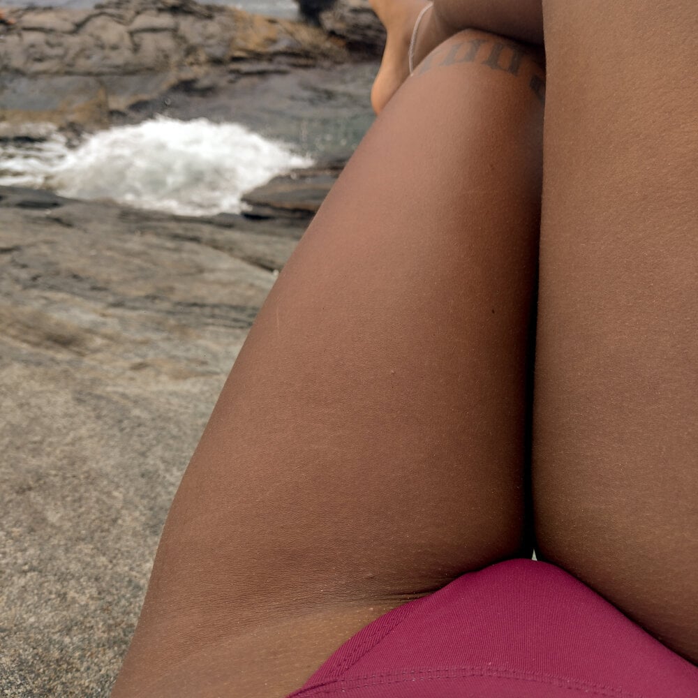 sexcams-joy.com choconeg livesex profile in latino cams