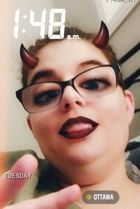 hottie827@xh's Offline Chat Room