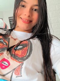 Caramelo_honey_161's Offline XXX Chat