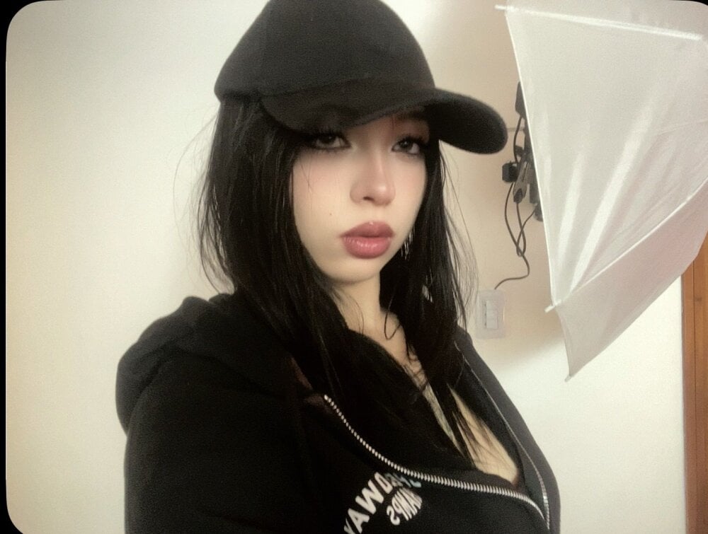 lola_sst from stripchat