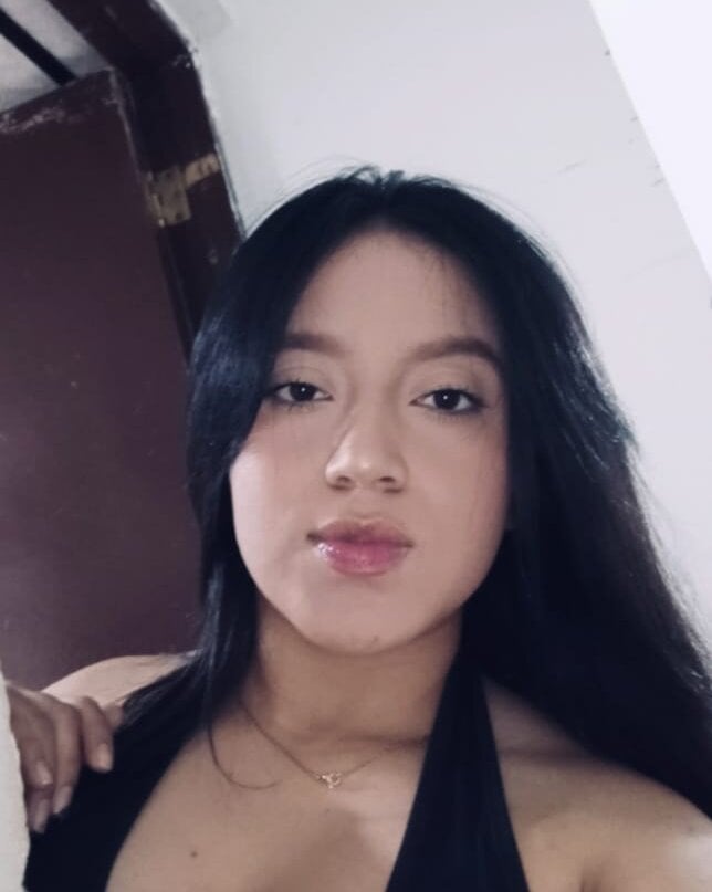 chatnmate.com lunasexxx_ livesex profile in online-from-8-pm-london cams