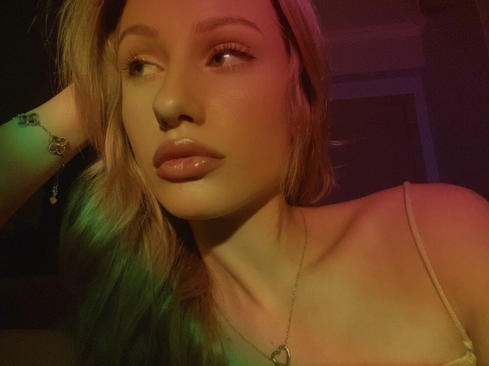 Victoria_Olsen profile