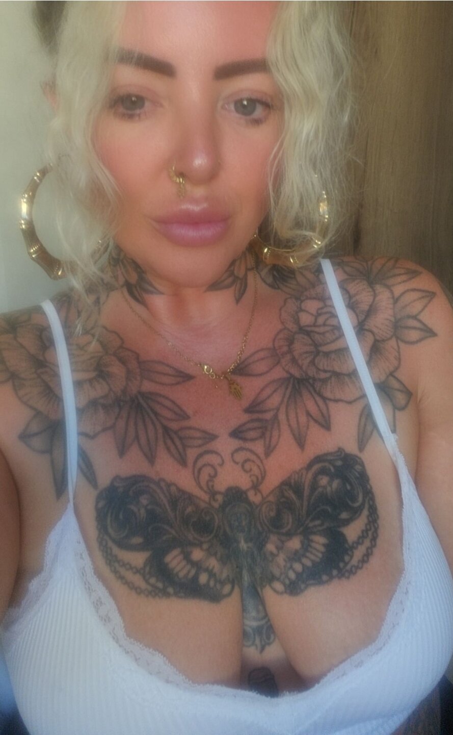 Roxy_Red69