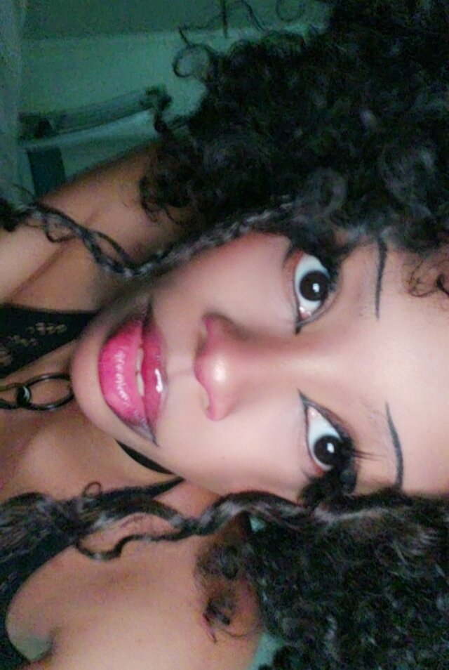 Live sex webcam photo for lilbunni22 #290085012