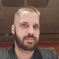 HANDSOMEDADDY198924 offline chatrum