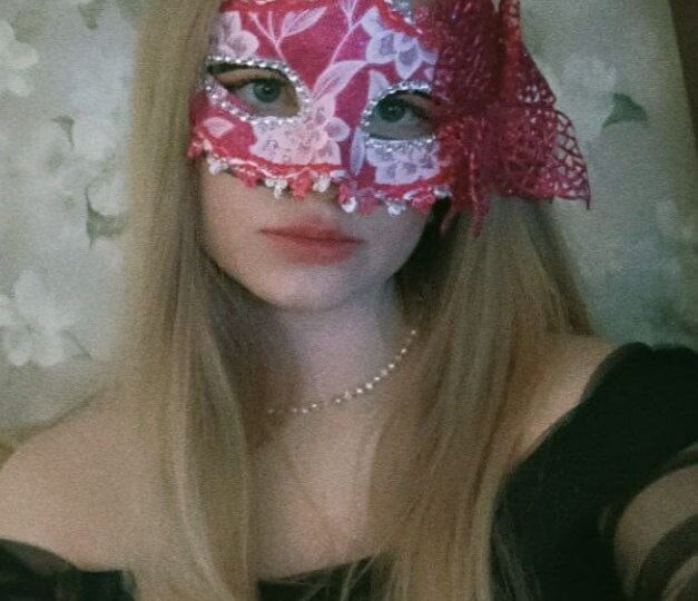 Watch AlanaPIINK live on cam on StripChat
