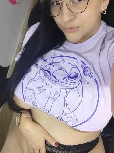Ameliarizo on StripChat