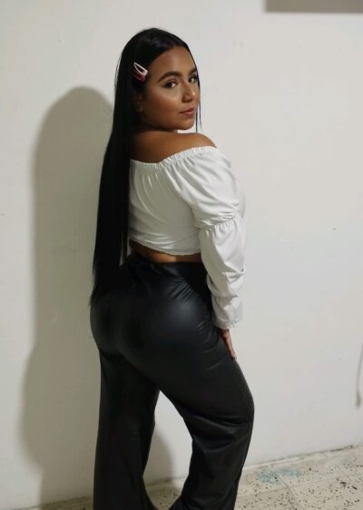 ailen_hall 🎦 webcam