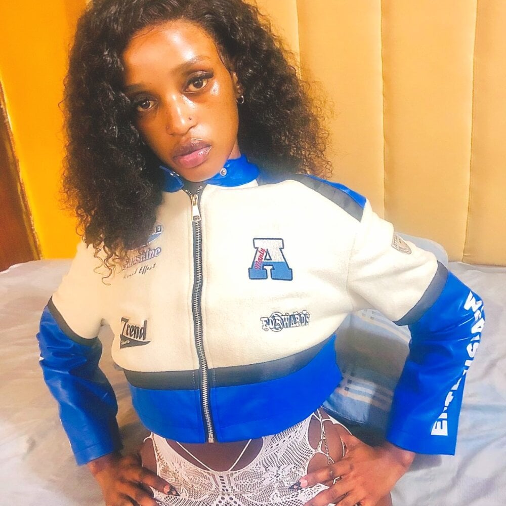 Sweetmelani Bitch X