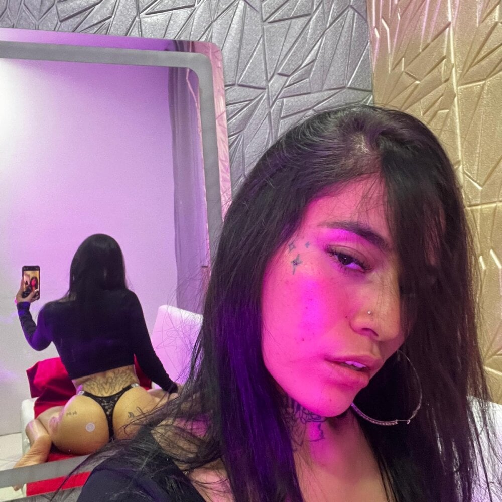 kataleya_t from stripchat