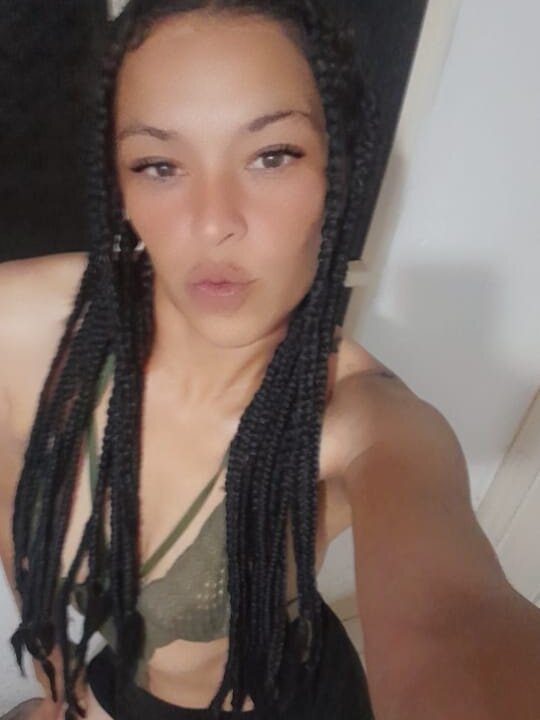 Live sex webcam photo for Violet_Evansx #289994781