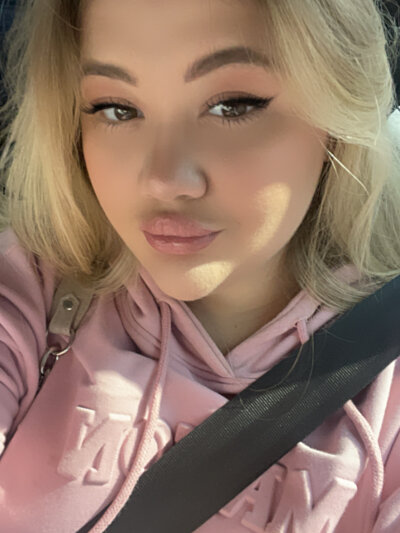 sweet_bigasslady Live Cam and Statistics on UnifiedCams