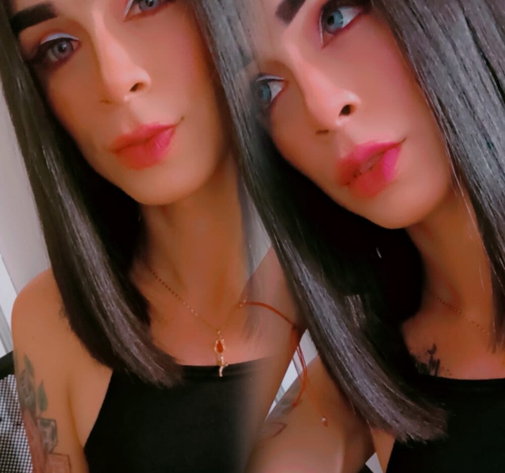 lesly_xx's Offline XXX Chat