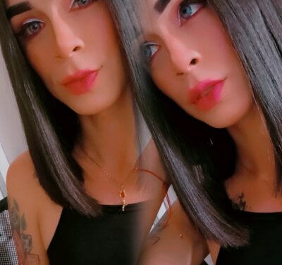 Lesly_xx Trans Handjob Webcam Strip