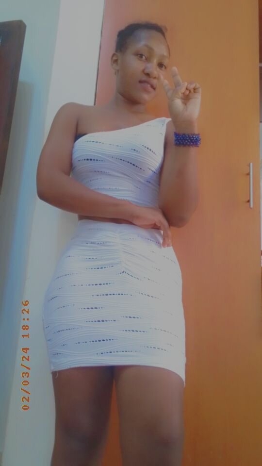 BELLA_OLIVE