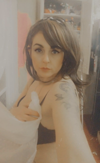 madambigtits4's Offline XXX Chat